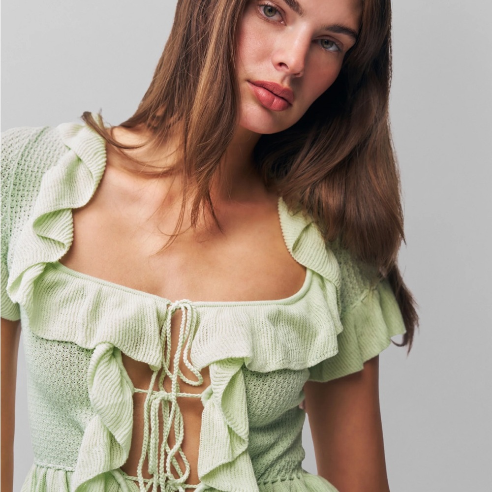 Ruffled Knit Top NEVER WORN